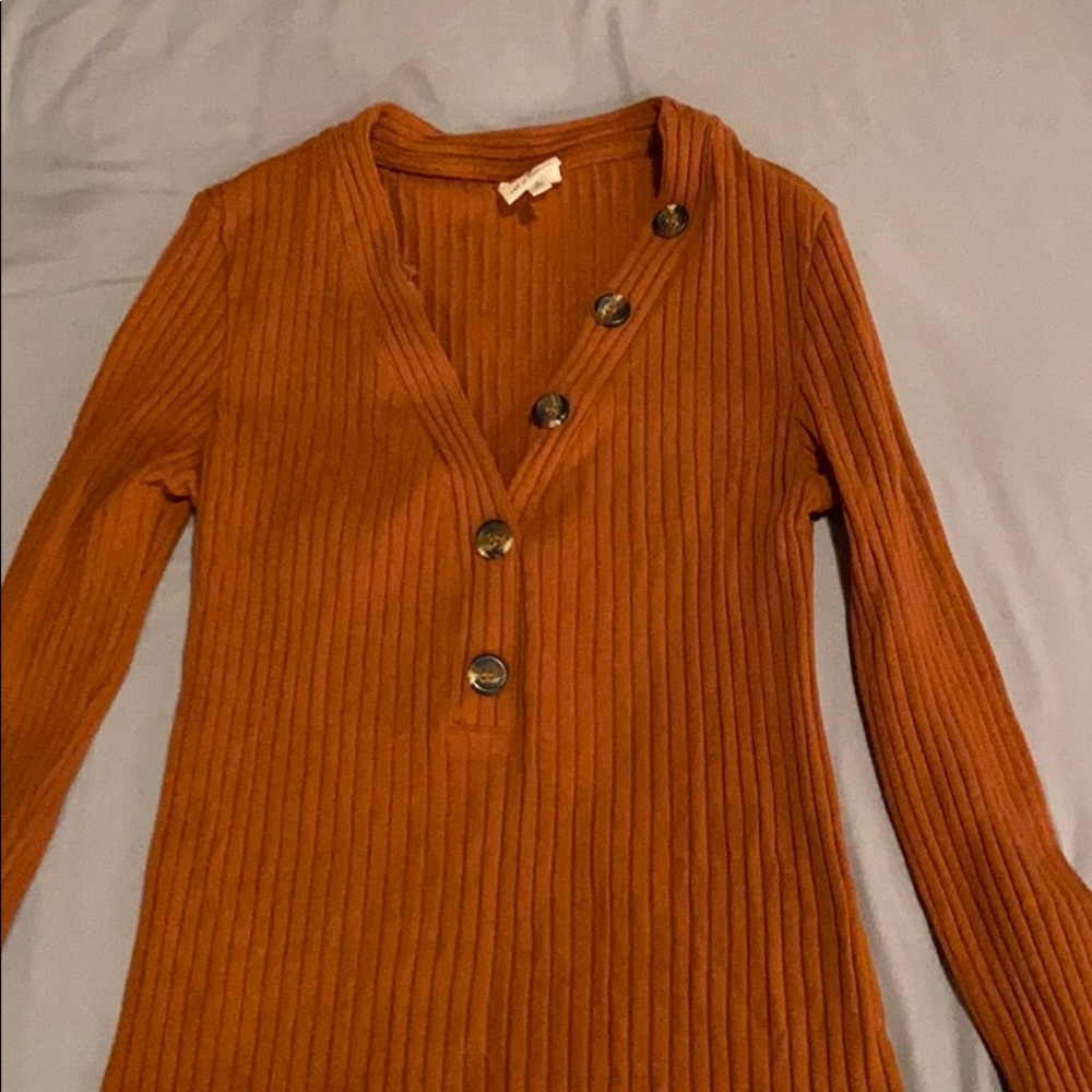 Rusty orange top